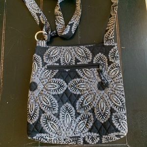 Vera Bradley crossbody bag - excellent condition
